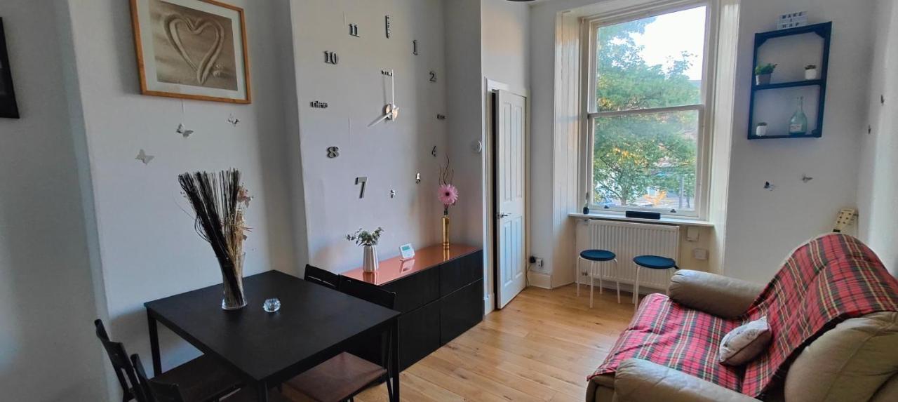 The Butterfly Apartment, Edinburgh City ภายนอก รูปภาพ