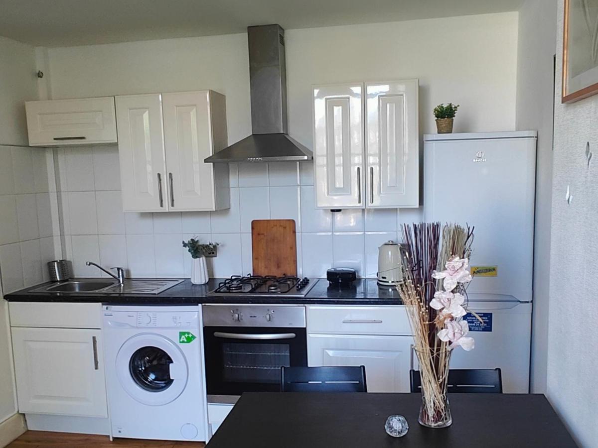 The Butterfly Apartment, Edinburgh City ภายนอก รูปภาพ