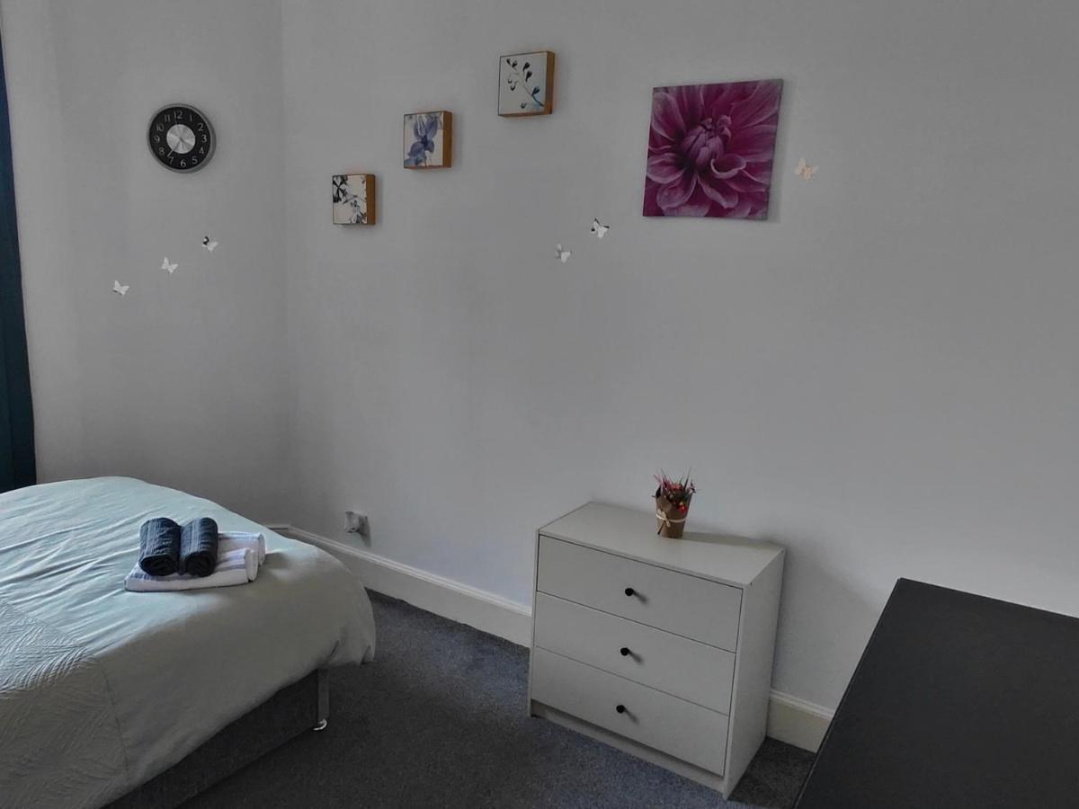 The Butterfly Apartment, Edinburgh City ภายนอก รูปภาพ