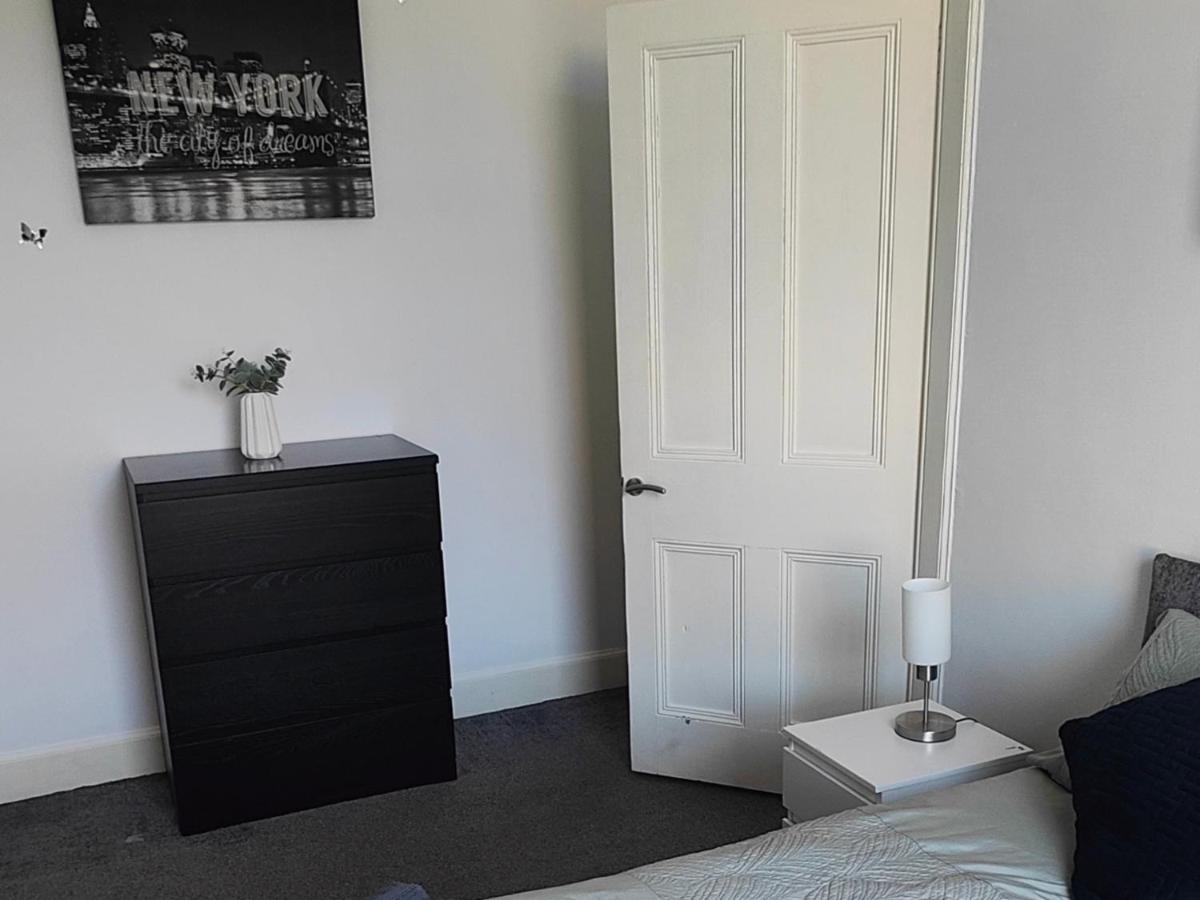 The Butterfly Apartment, Edinburgh City ภายนอก รูปภาพ
